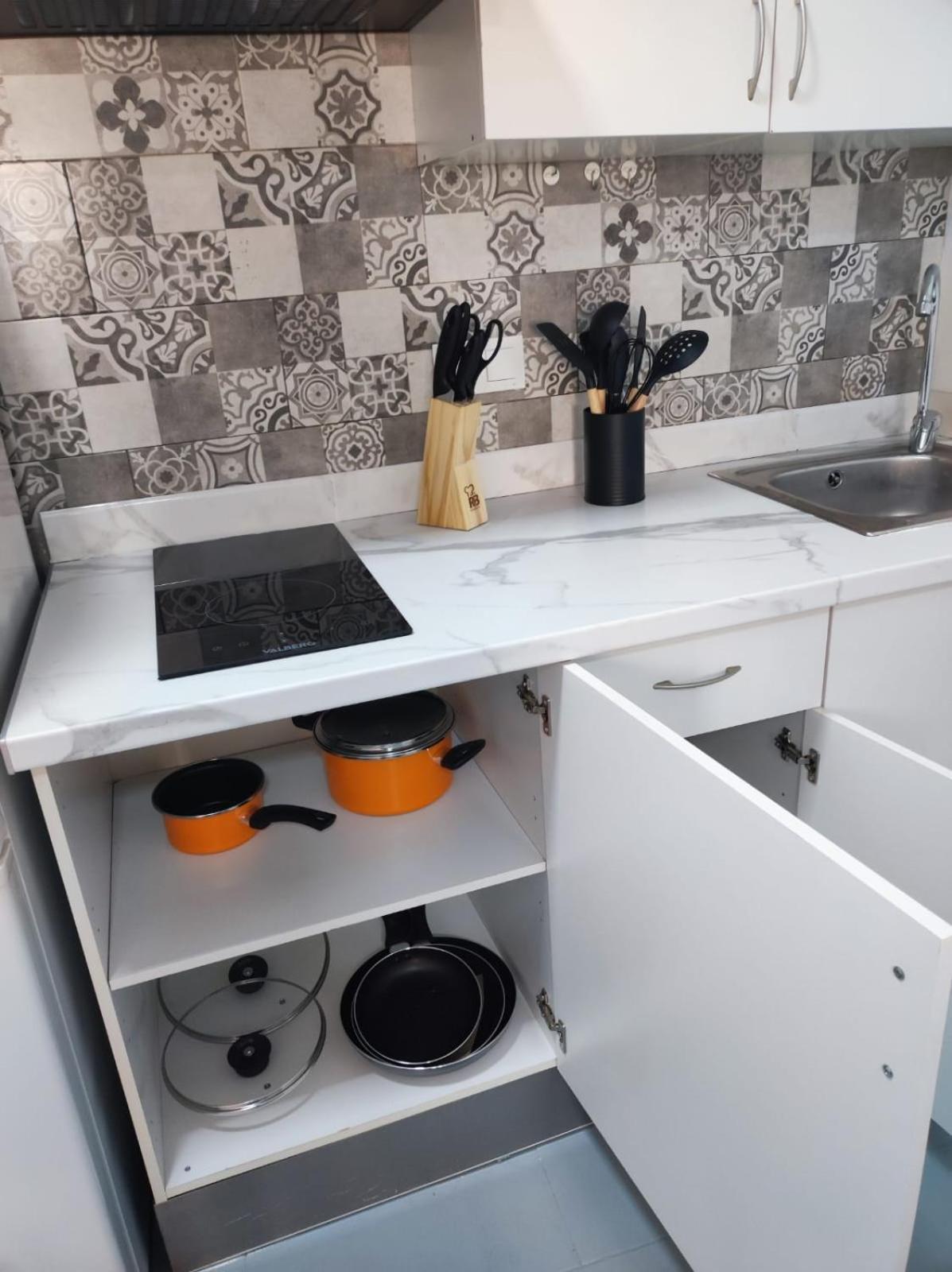 Apartamento Centrico Cerca De La Playa อาลิกันเต ภายนอก รูปภาพ