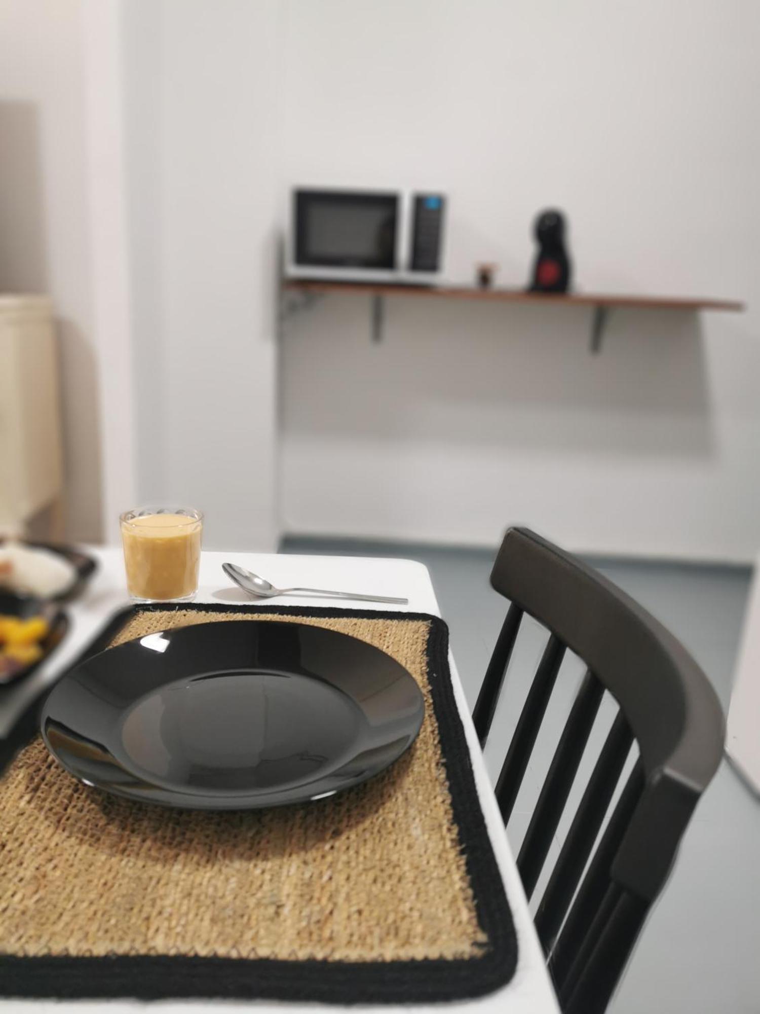 Apartamento Centrico Cerca De La Playa อาลิกันเต ภายนอก รูปภาพ